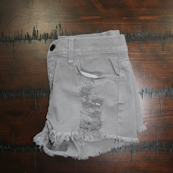 O2 Denim High Rise Gray Jean Shorts - Picture 8 of 14